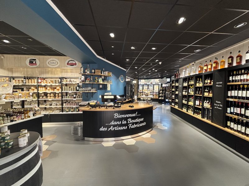 intérieur magasin du gourmet périgourdin
